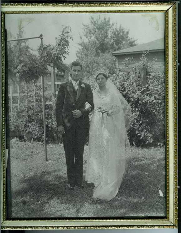 C_Kathryn Lawrence Daunt & Fred Wedding(061033)
