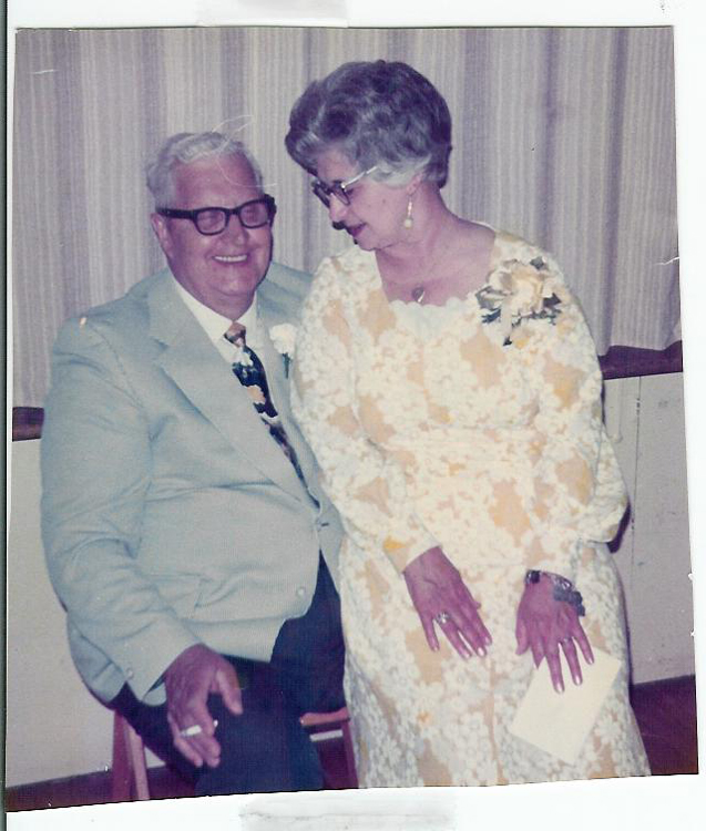 E_Kathryn Lawrence Daunt & Fred 40th Anniv  6-10-73